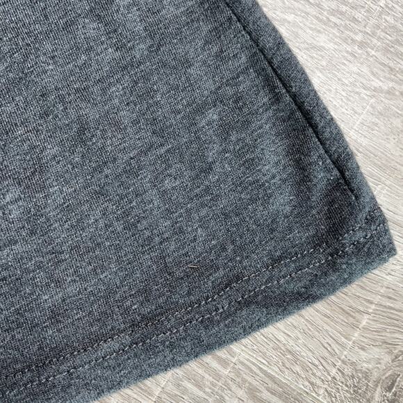 Greys, Wine & Dance Parties Gray Short Sleeve Crew Neck T-Shirt Size Small - Picture 7 of 7